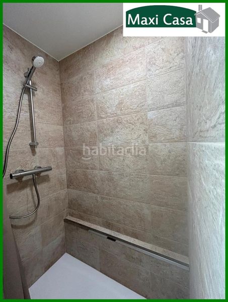 Foto a15d5f06-d160-45c2-8499-54c7366b10e8. Pis a Sagrada Família Barcelona