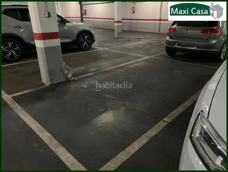 Foto f3f59439-3691-440e-aeb1-9ea38da7fdc1. Alquiler parking coche precio negociable en La Nova Esquerra de l´Eixample Barcelona