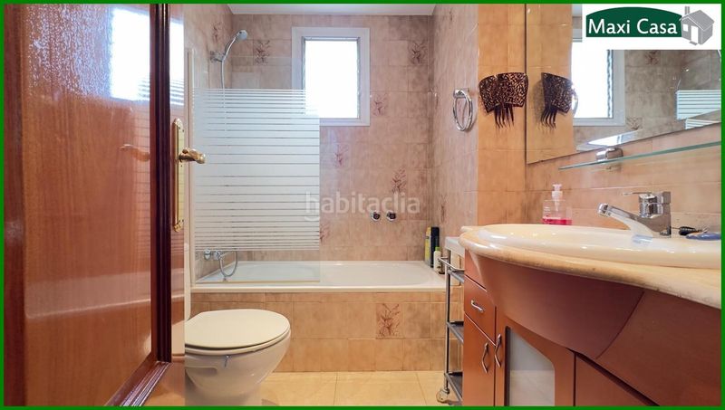 Foto 9547322a-475c-431d-8969-8b350a604c04. Pis a Sants Barcelona