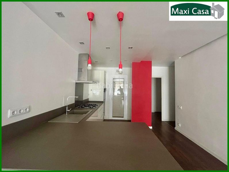 Foto b099e0b6-48b2-483f-b629-a5fa27f07762. Flat with parking in Centre-Estació Gavà