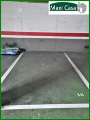 Aparcament cotxe  Carrer de la duquessa d'orleans. Parking duquessa dorleans  sarri