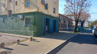 Local commercial  Plaza las moradas. Local en las moradas