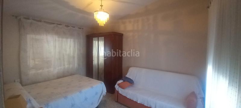 Foto b5b403eb-14f8-44a1-819d-dde0a523dc88. Chalet dans calle amistad 147 dans Oromana Alcalá de Guadaira