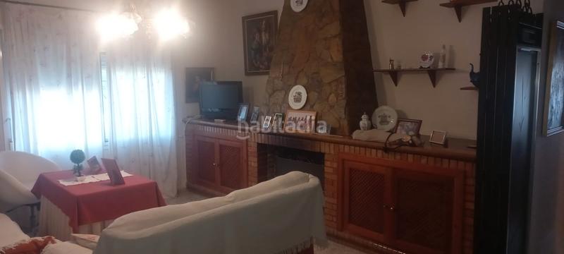 Foto c482245a-6df1-4a07-a796-e0dbb5bbe748. Chalet dans calle amistad 147 dans Oromana Alcalá de Guadaira