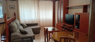 Rent Ground floor  Calle diego de almagro. Piso de dos dormitorios próximo  al puente del alamillo.