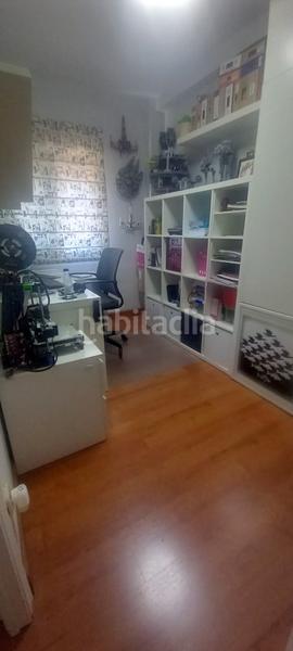 Foto ecfc3bfb-0b1f-4335-a1ce-652ecec8df00. Appartamento in grupo parque miraflores 3 in Villegas Sevilla