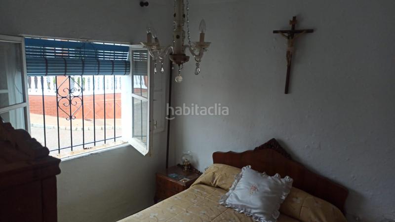 Foto b1359b31-59b7-4f63-b47a-1435630d6fd3. Casa adossada a Cumbres Mayores