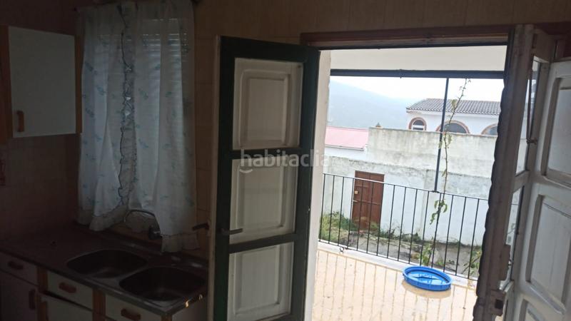 Foto f80a5a14-0a76-413b-bbdb-202a1366fad4. Casa adossada a Cumbres Mayores