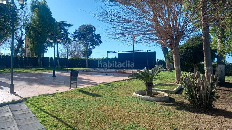 Foto b5d72759-3fdb-4fc4-931f-c664184e832b. Chalet con camino riscaldamento parcheggio piscina in Carmona
