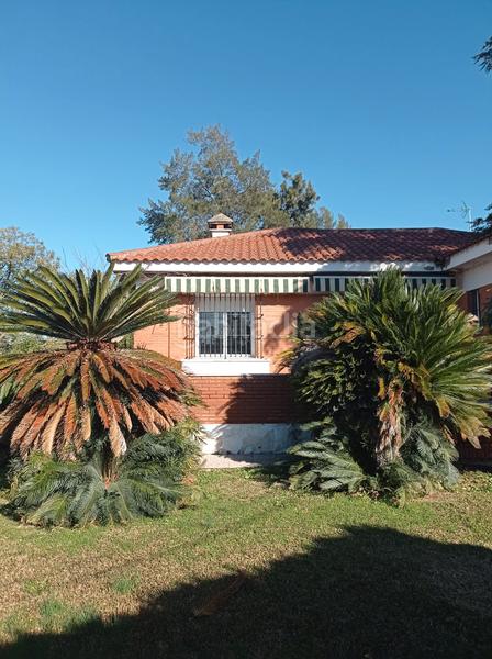 Foto b6ed8ab9-d78c-4684-b92a-59a44d1cbddd. Chalet con camino riscaldamento parcheggio piscina in Carmona