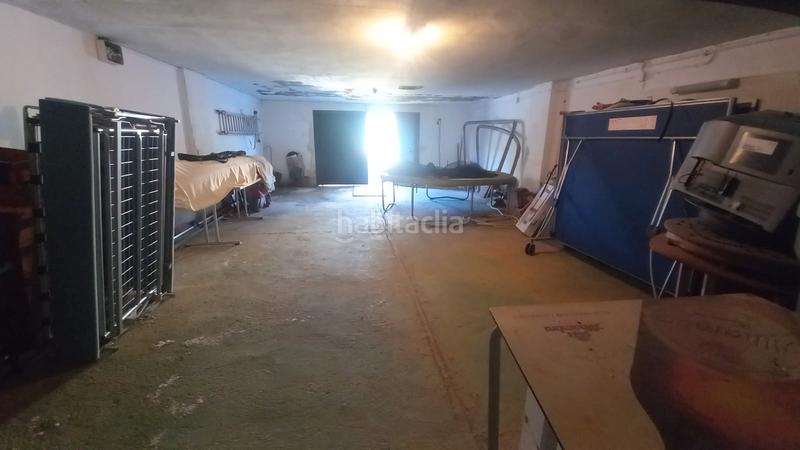 Foto cb85dace-2e85-4530-acf1-991e28741047. Chalet con camino riscaldamento parcheggio piscina in Carmona