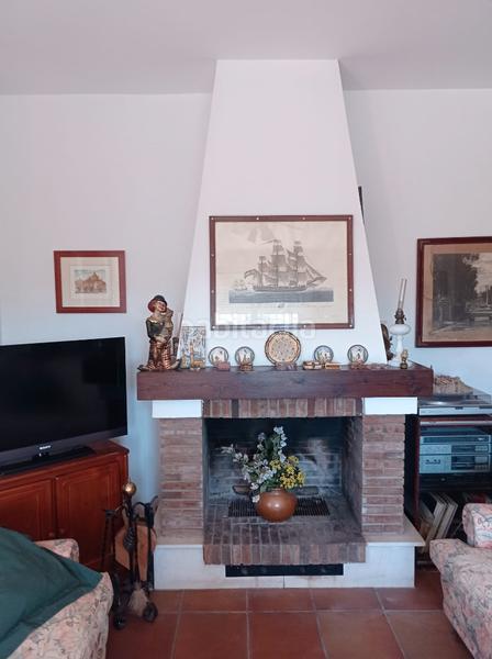 Foto db4cb9f3-697a-4a68-a956-0cf187ab0a09. Chalet con camino riscaldamento parcheggio piscina in Carmona