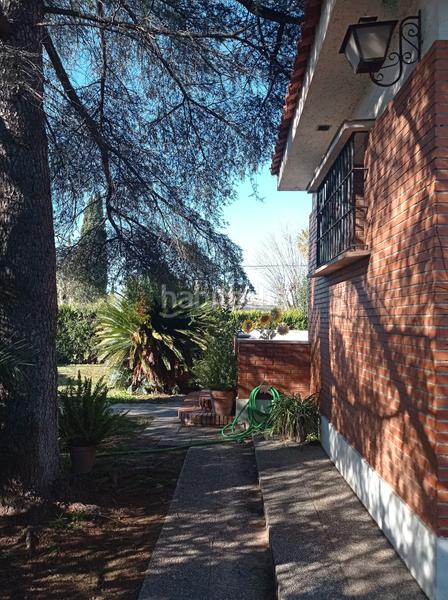 Foto eefe9bb4-b149-4b36-8d1b-11bffa374586. Chalet con camino riscaldamento parcheggio piscina in Carmona