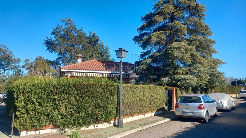 Foto f583af19-0122-42ff-b99e-1ba70bbf10cc. Chalet con camino riscaldamento parcheggio piscina in Carmona