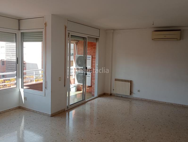 Foto 5b7222a4-2151-47b2-bc0d-e404fc97ea81. Location appartement avec chauffage parking dans Nou Eixample Nord Tarragona