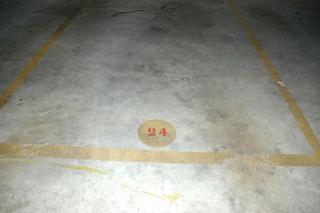 Autoparkplatz in Calle b ue 2 cr4 5
