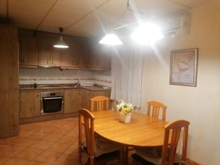 Lloguer Casa adossada a La Ñora. Se alquilan habitaciones en casa de estudiantes