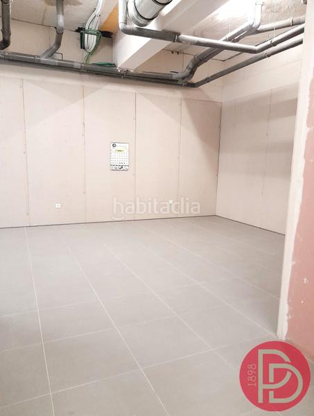 Foto f500dcb9-aa5e-45cc-9116-3b8816b66d99. Alquiler local comercial en Duggi - Rambla - Los Hoteles Santa Cruz de Tenerife