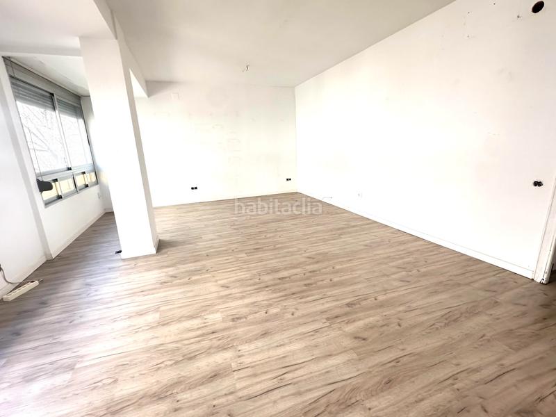 Foto dc7eece1-3151-4410-976a-85440d302d0a. Appartement avec parking dans Gran Via Valencia