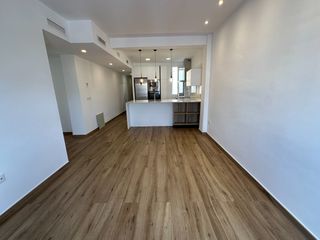 Rent Flat  Carrer de finlàndia. Descubre este magnífico piso en alquiler de 100m2 en calle finla