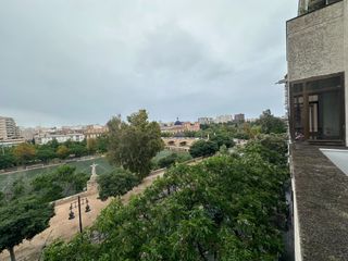 Etagenwohnung  Carrer del comte de trénor. Increíble piso en la mejor zona de valencia