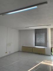 Lloguer Local Comercial  Carrer bisbe lorenzana. Local para oficinas