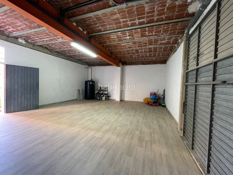 Foto 472f920c-c8c7-4c15-899c-ae9ae2074dbf. House with fireplace parking in Olot