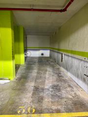 Aparcament cotxe a Carrer rei martí l'humà 15. Plaça d'aparcament en venda a olot