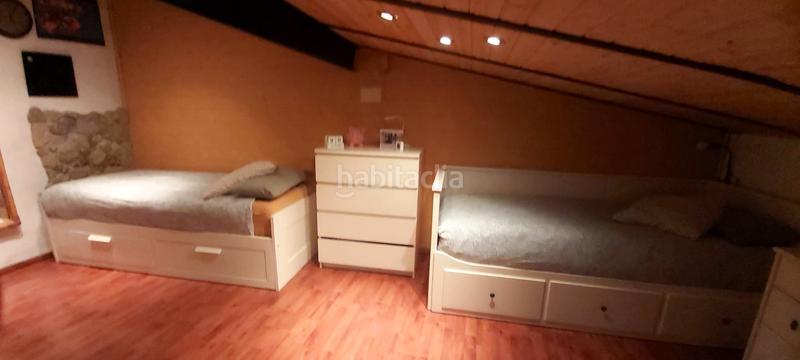 Foto b4dd9333-0172-4815-aa9f-cb4689771675. Edificio edifici a reformar a en Olot