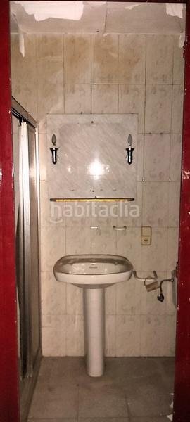 Foto e2b774c6-c648-401e-af85-a25be0dc8e59. Edificio edifici a reformar a en Olot
