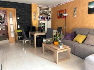 Pis a Olot. Piso en venta en olot  3 habitaciones, parking y trasteros