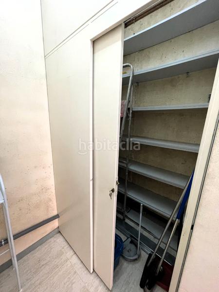 Foto fb3eaaf7-a467-4fde-ae99-1e1b094a4d5c. Location local commercial dans Olot