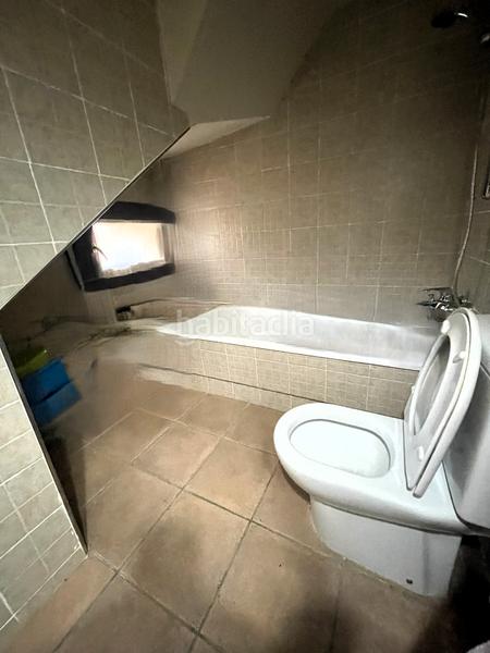 Foto 11a6f5fa-32e2-459e-accf-72b00f9fff9f. Masia amb xemeneia calefacció aparcament a Mieres