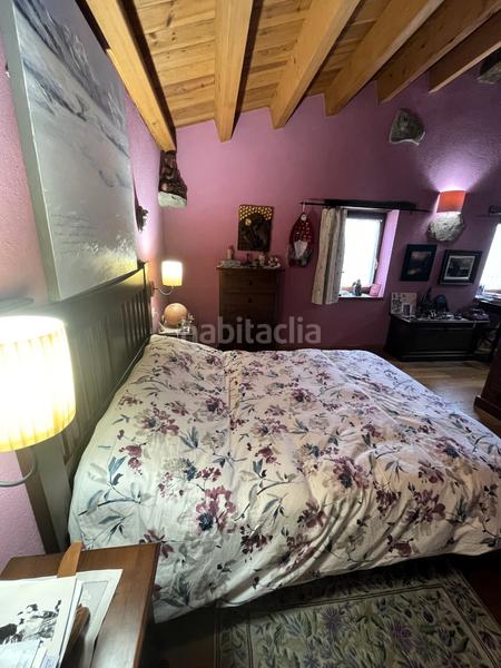 Foto 12e25f58-67b3-4d5e-bbdd-ea0c239a4aa4. Masia amb xemeneia calefacció aparcament a Mieres