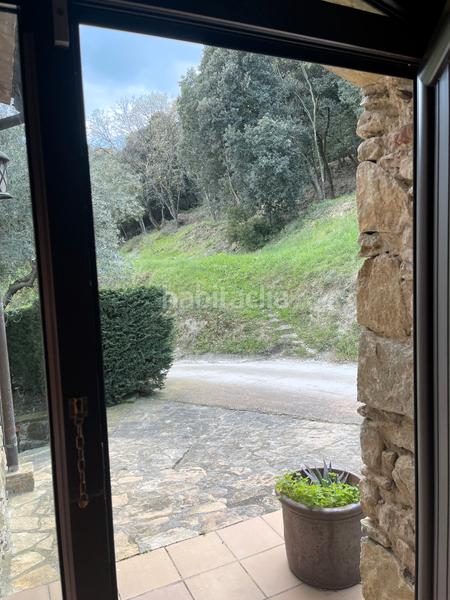 Foto 15e91e49-74c1-4abf-b419-f03e1b320149. Masia amb xemeneia calefacció aparcament a Mieres