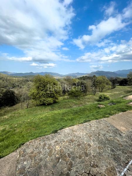 Foto 31f455c0-db2d-443f-b8f3-98d5d14c359c. Masia amb xemeneia calefacció aparcament a Mieres