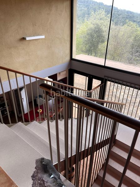 Foto 43345d18-c489-498f-9b0e-462bdbebec91. Masia amb xemeneia calefacció aparcament a Mieres