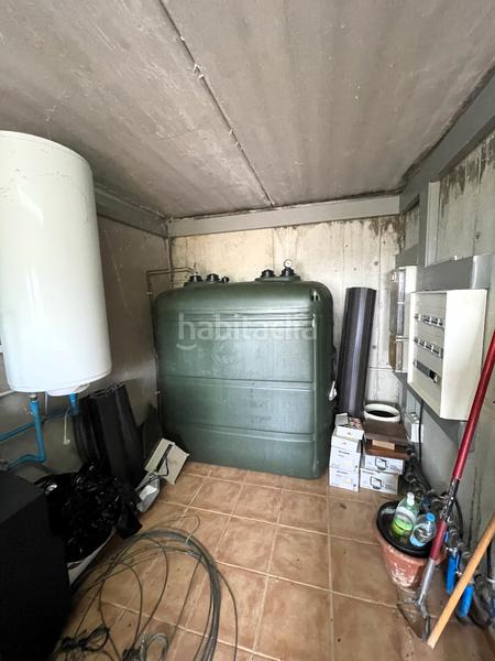 Foto 4783fb7e-53a0-4744-a52b-d221bd0952e1. Masia amb xemeneia calefacció aparcament a Mieres