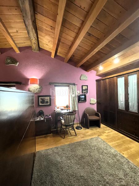 Foto 4902fd92-6e2d-4e0f-bfba-8fb1112b9364. Masia amb xemeneia calefacció aparcament a Mieres