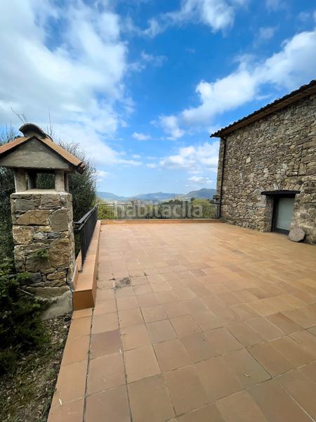 Foto 593b2240-3567-4356-8733-cf8df15b3738. Masia amb xemeneia calefacció aparcament a Mieres