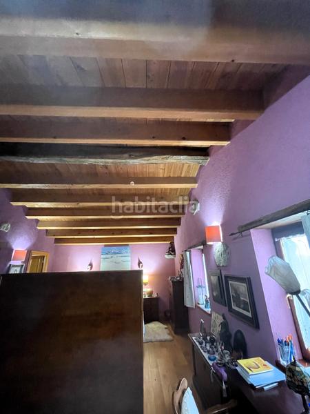 Foto 66121680-c981-49f0-ba00-087007e99873. Masia amb xemeneia calefacció aparcament a Mieres