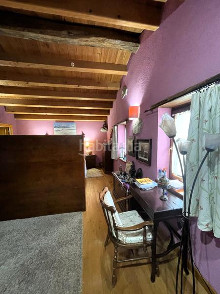 Foto 6779243c-7e14-43c8-be88-4a083336e4e1. Masia amb xemeneia calefacció aparcament a Mieres