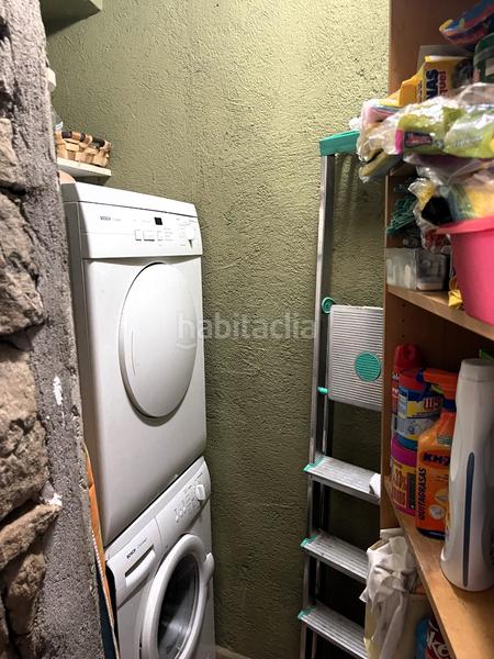 Foto 7c529bd0-5903-45bb-bfee-2bf2fb914d69. Masia amb xemeneia calefacció aparcament a Mieres