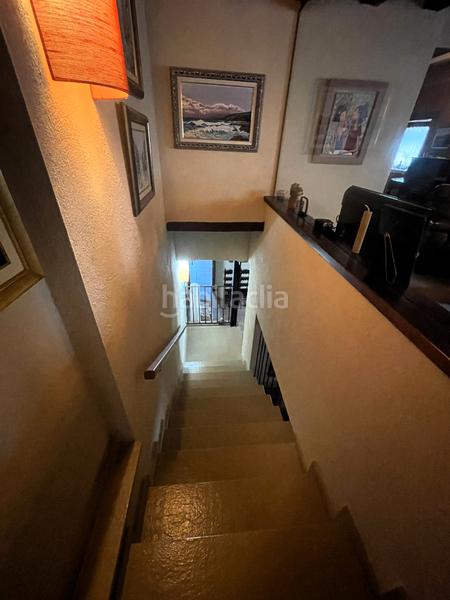 Foto 8ddb9c87-cfde-4cdc-b9aa-e6253e7bddaf. Masia amb xemeneia calefacció aparcament a Mieres