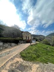Masia  Carrer del curreró. Finca en mieres (girona)