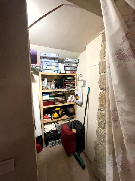 Foto a956567f-d40a-4f33-bf31-5ac4f6cd8111. Masia amb xemeneia calefacció aparcament a Mieres