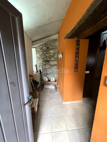 Foto cef343f8-d02b-4fb8-869e-43a9d5f1b0c9. Masia amb xemeneia calefacció aparcament a Mieres