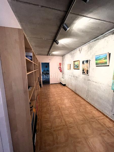 Foto fc711040-b503-4c9c-8427-08f97e7d7ea4. Masia amb xemeneia calefacció aparcament a Mieres