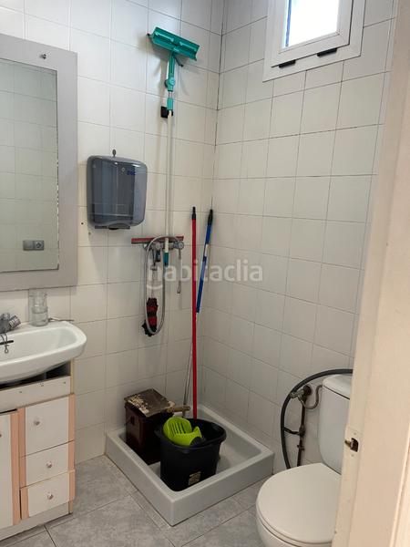 Foto 39993b88-25f6-40ba-b3c1-35015d18b8f2. Location local commercial dans Olot