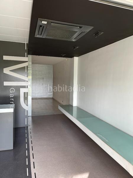 Foto d1d00289-8c31-43a4-9693-d8c30a9a87e4. Location local commercial dans Olot